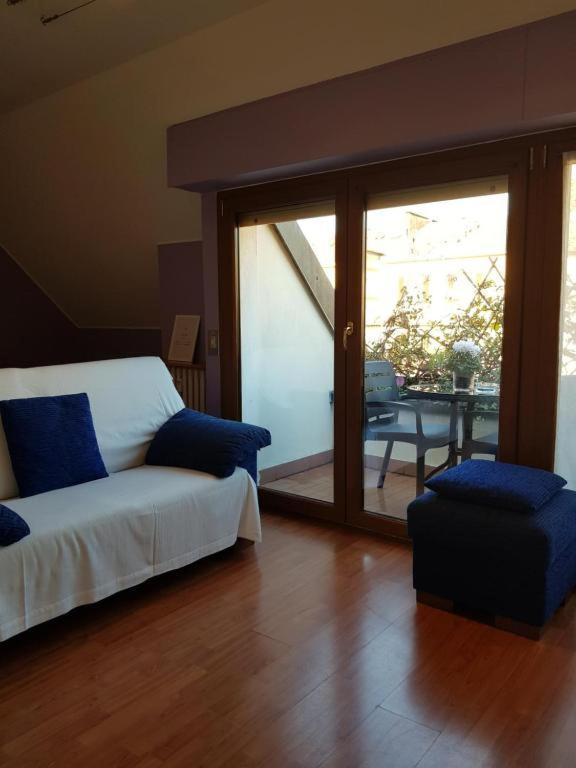 The Boheme Vintage Junior ---- Cozy & Quiet & Comfortable With Private Bathroom & Fully Equipped Kitchenette & Cozy Balcony - Lift To 4th Floor - Metro' -green Subway Porta Genova Aparthotel Milan